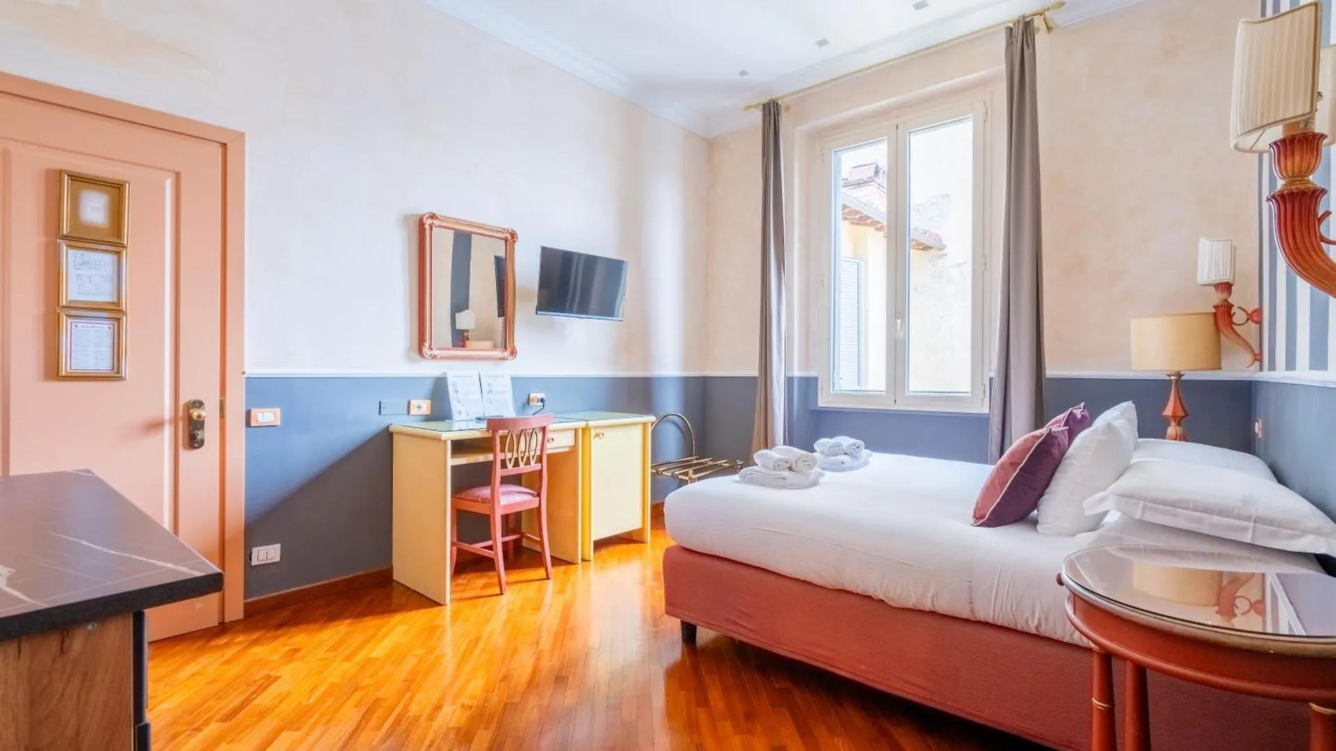 Guest house Smn Suites Florence Italy